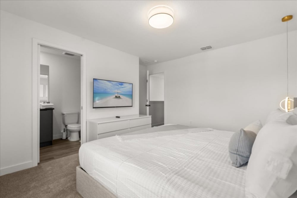 The Hub at Westside 11