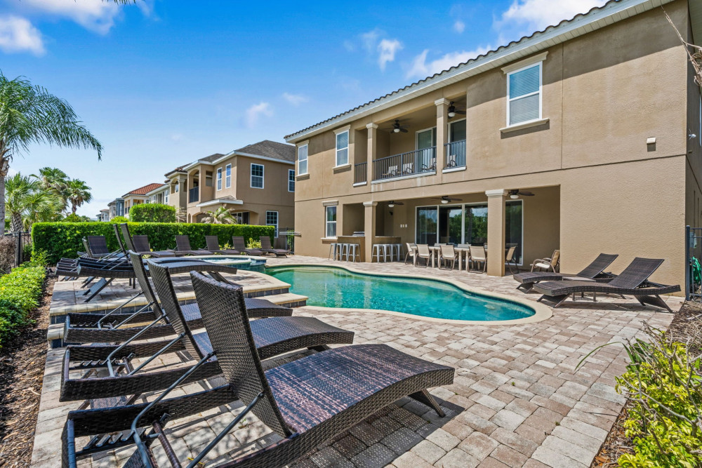 Reunion Resort 892