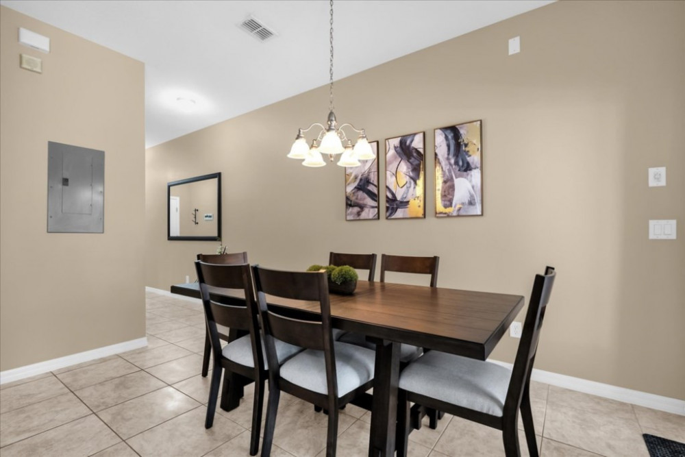 Paradise Palms Resort 99