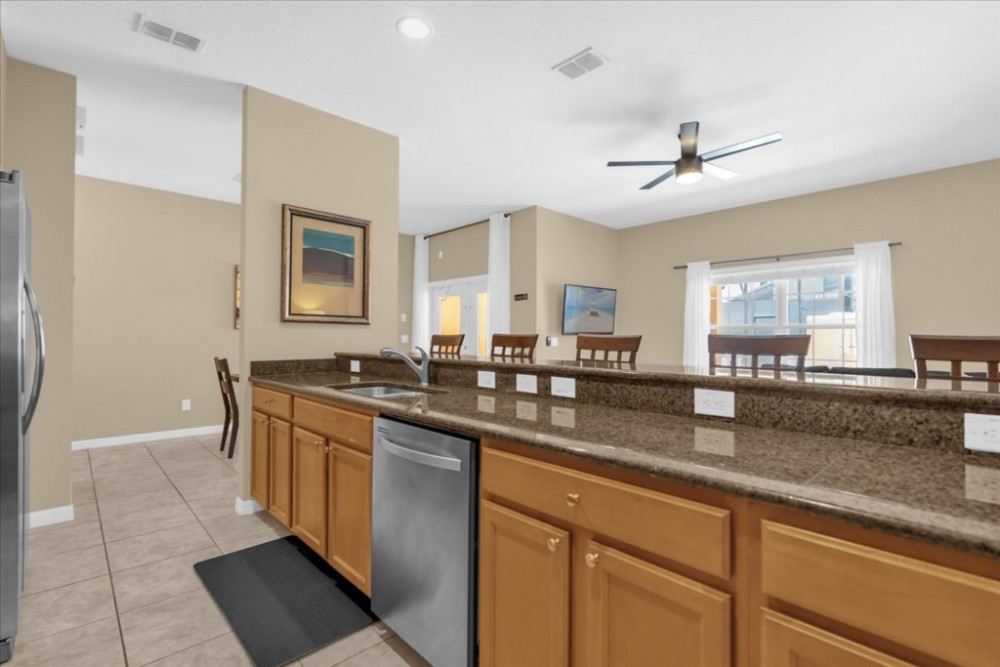 Paradise Palms Resort 99