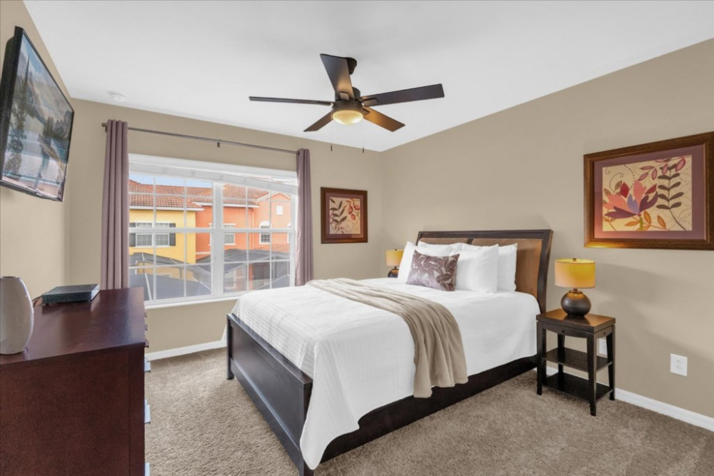 Paradise Palms Resort 99