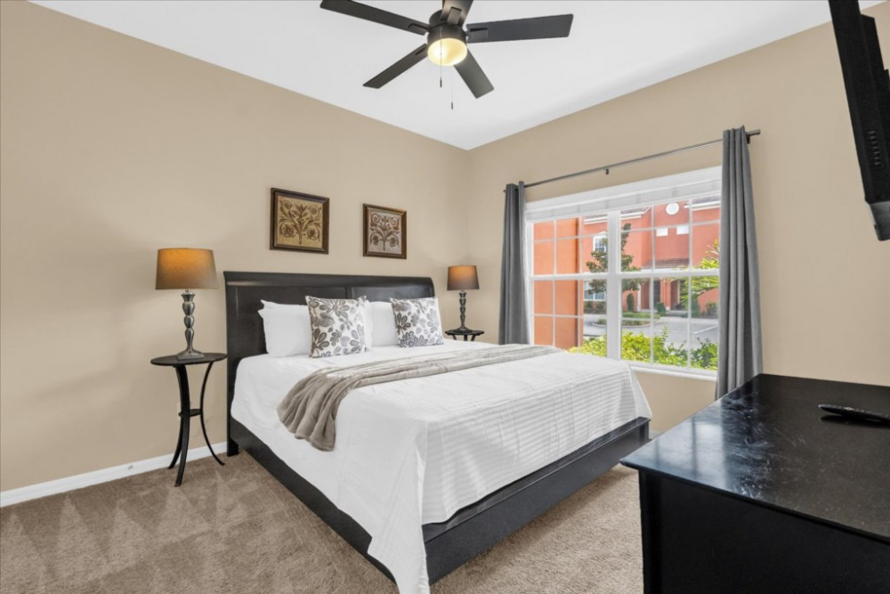 Paradise Palms Resort 99