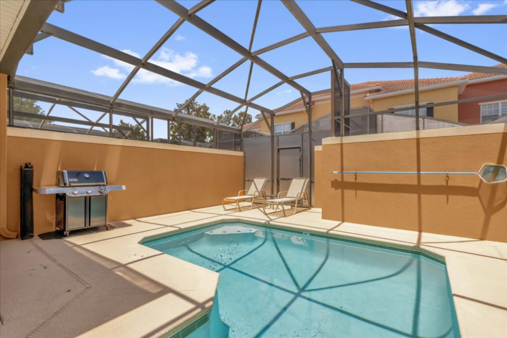 Paradise Palms Resort 99