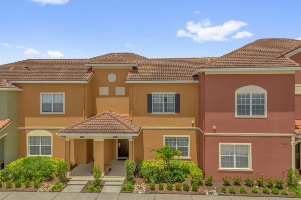 Paradise Palms Resort 99