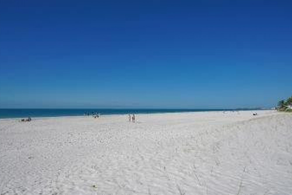 Bradenton Beach 210