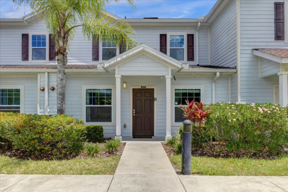 West Lucaya Village 32