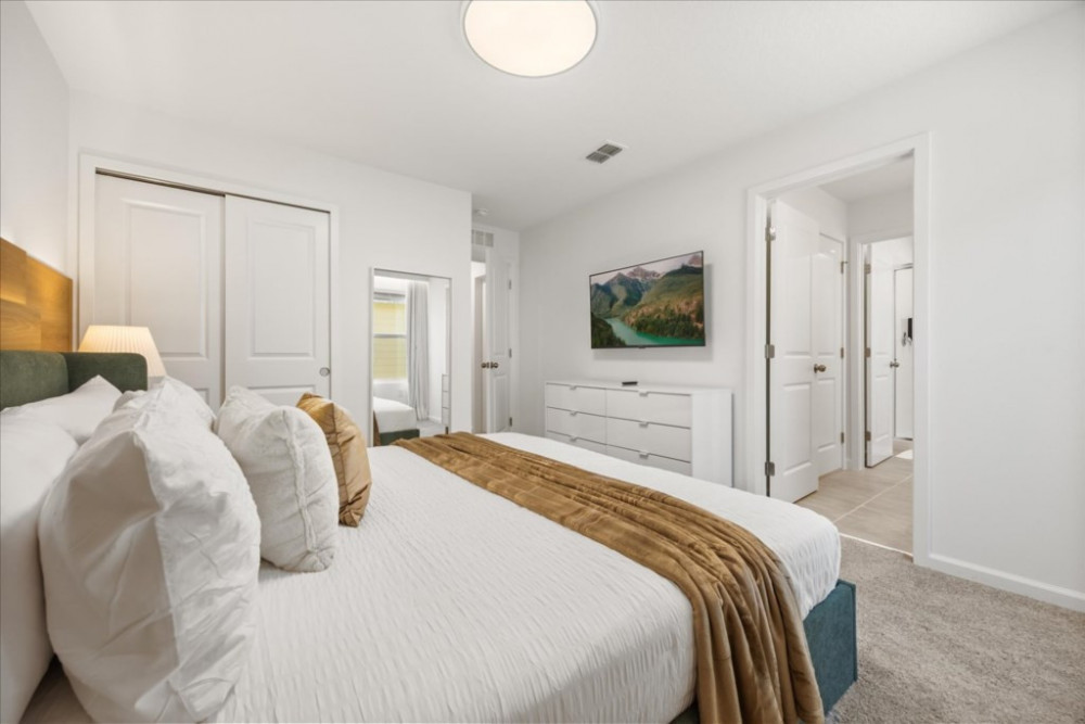 Solara Resort 631