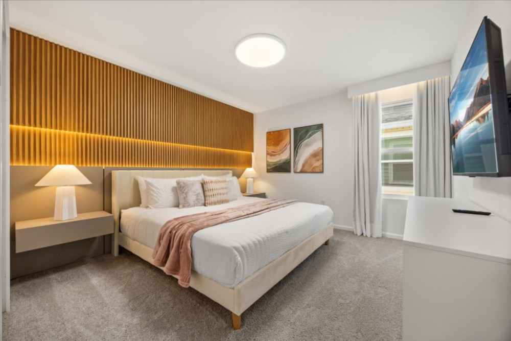 Solara Resort 631