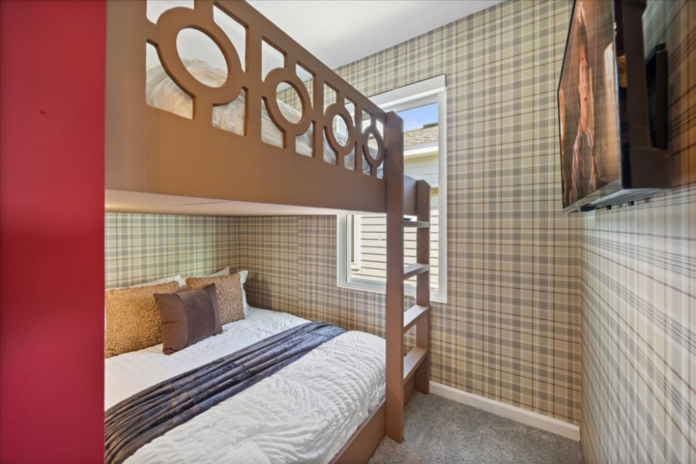 Solara Resort 631