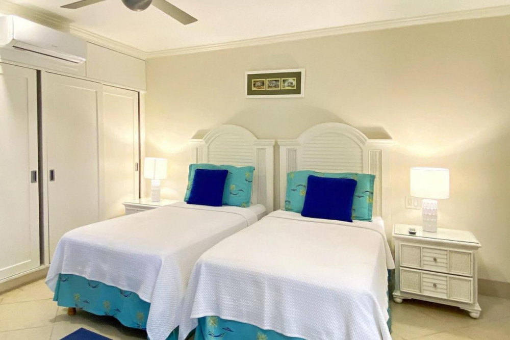 Palm Beach - Unit 111