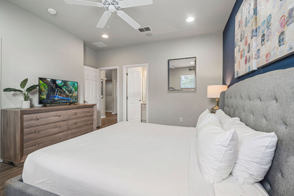 Solterra Resort 432