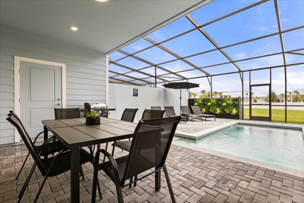 Windsor Cay 111