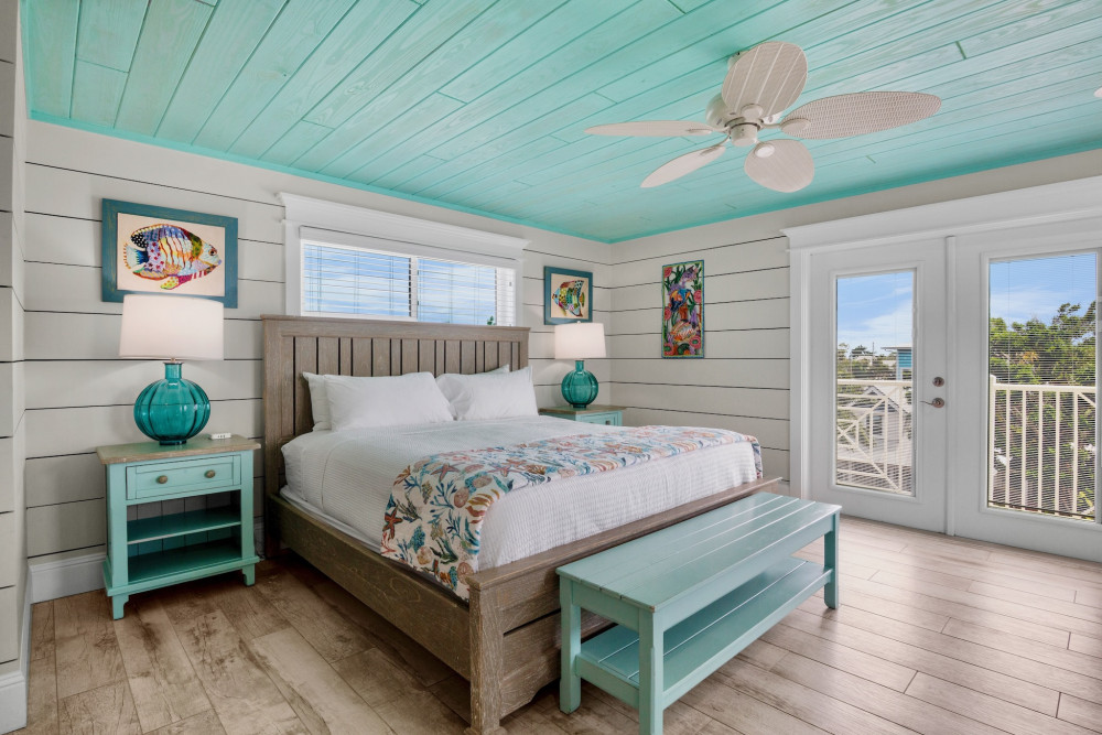 Holmes Beach 187