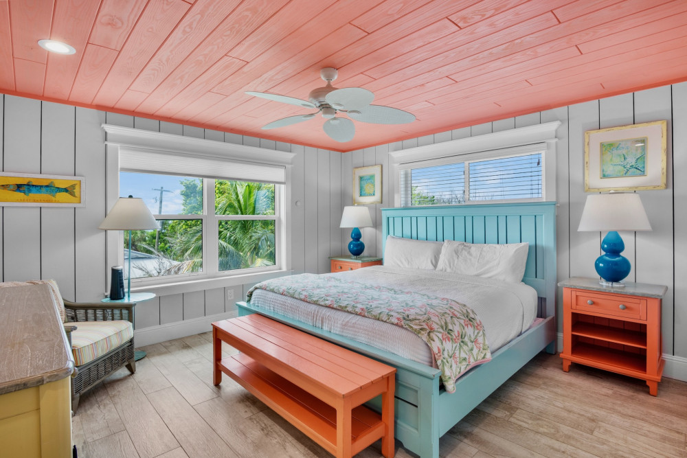 Holmes Beach 187