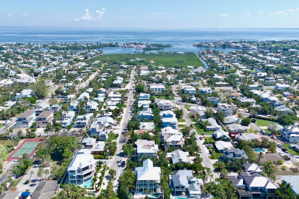 Holmes Beach 187