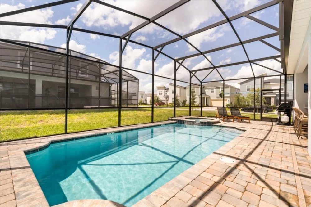 Solara Resort 324