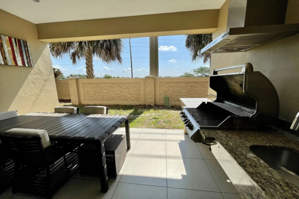 Magic Village Yards 11