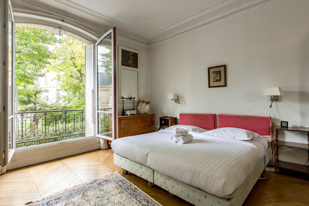 Enchanting Murals by Trocadero Gardens