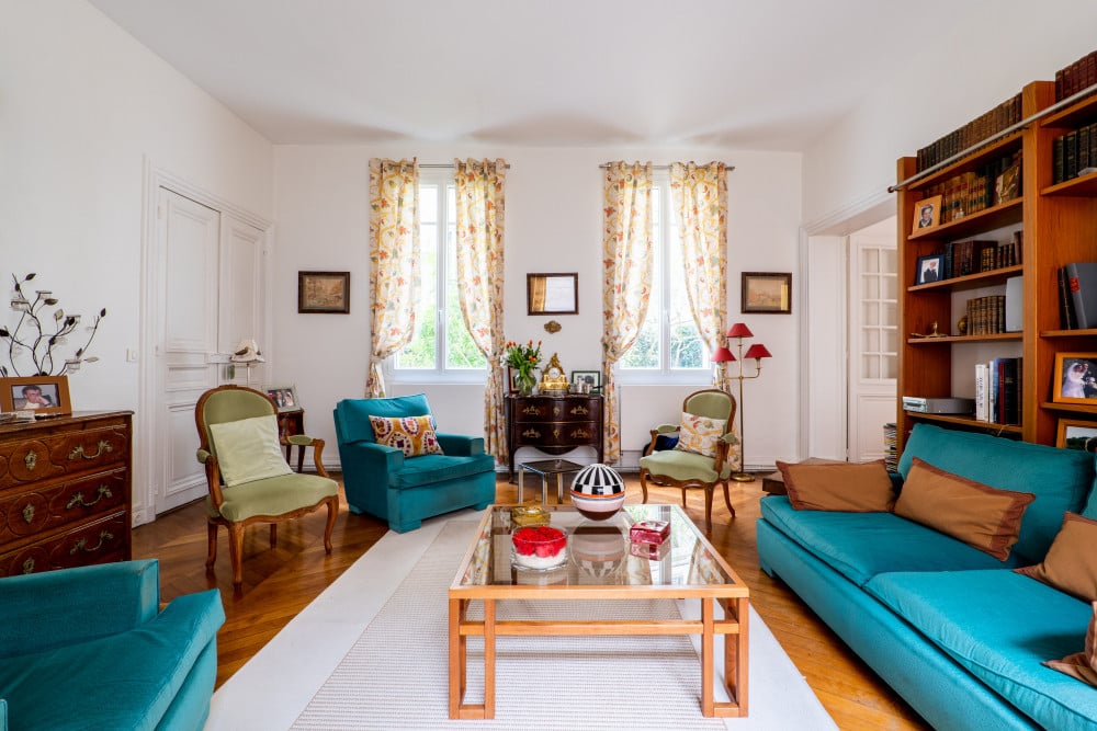 Postcards from the Eiffel Tower