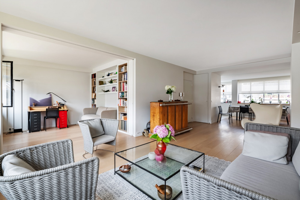 Contemporary Heights