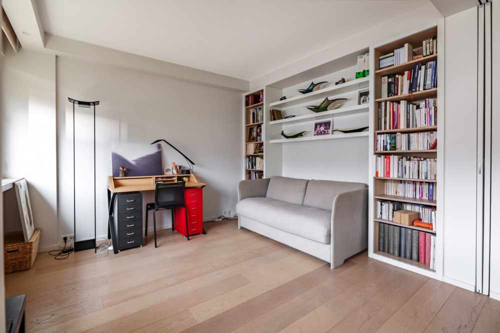 Contemporary Heights