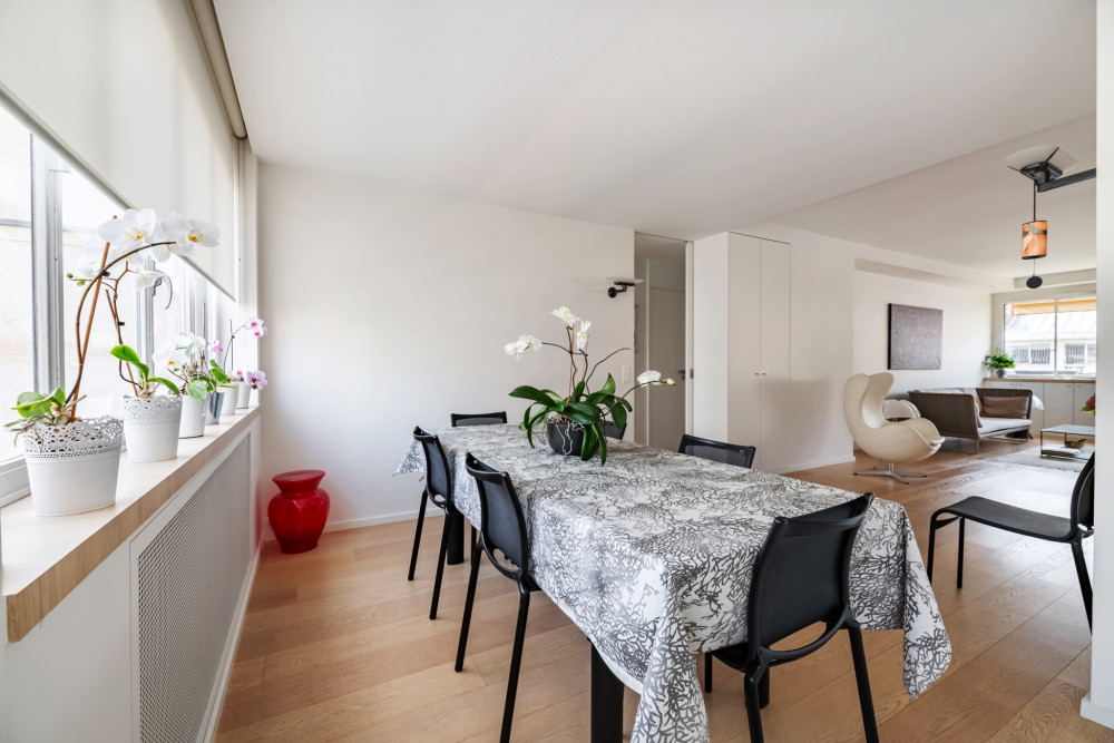 Contemporary Heights