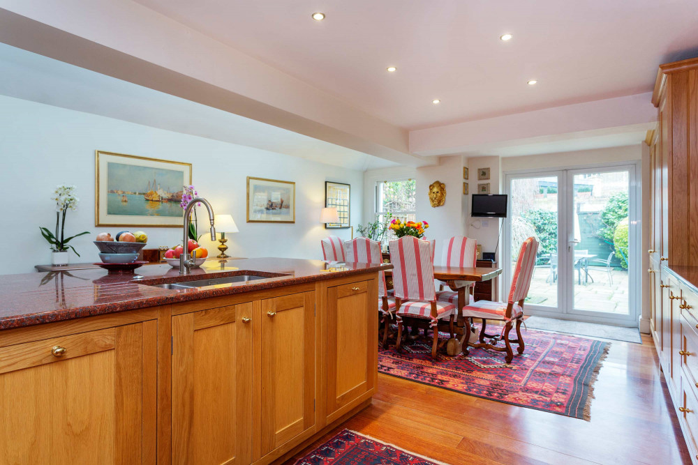 Rose-Tinted Charm - Wimbledon