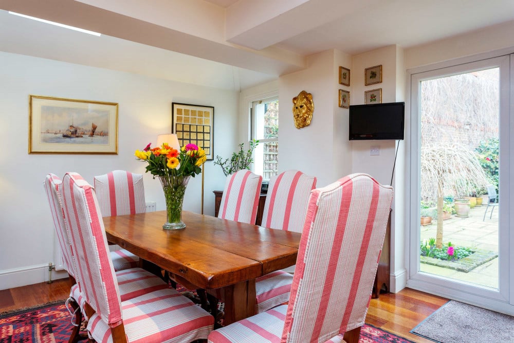 Rose-Tinted Charm - Wimbledon