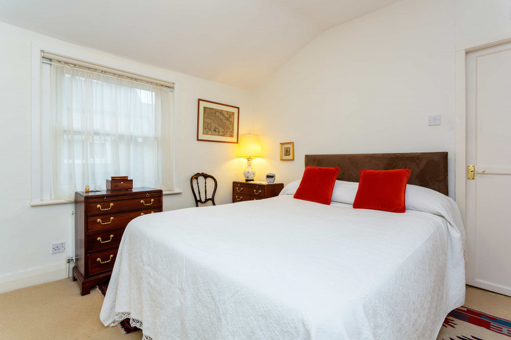 Rose-Tinted Charm - Wimbledon