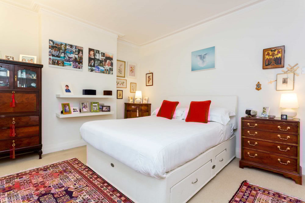 Rose-Tinted Charm - Wimbledon