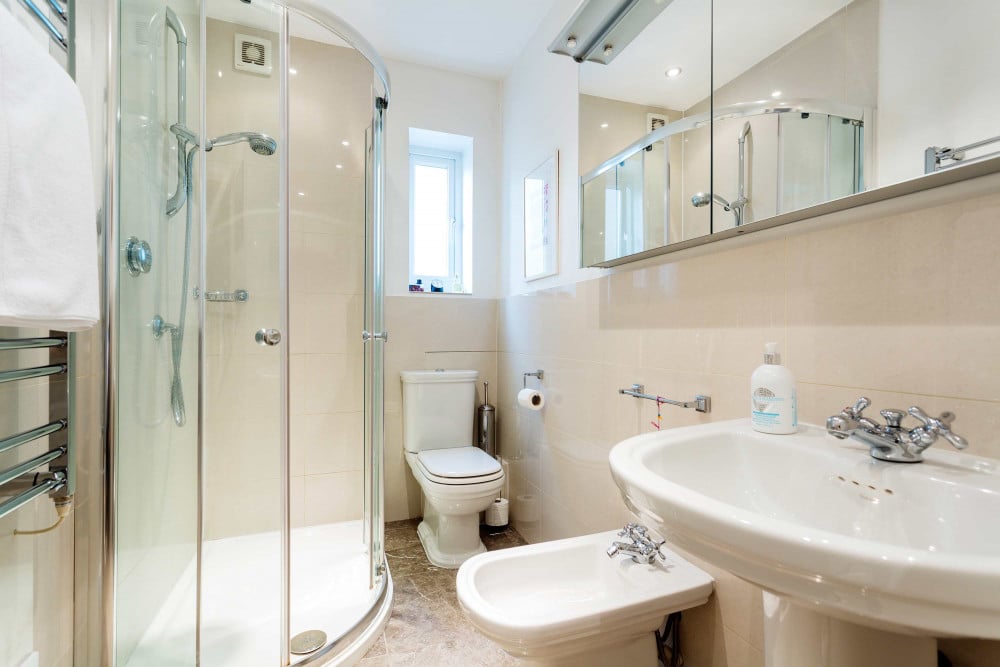 Rose-Tinted Charm - Wimbledon