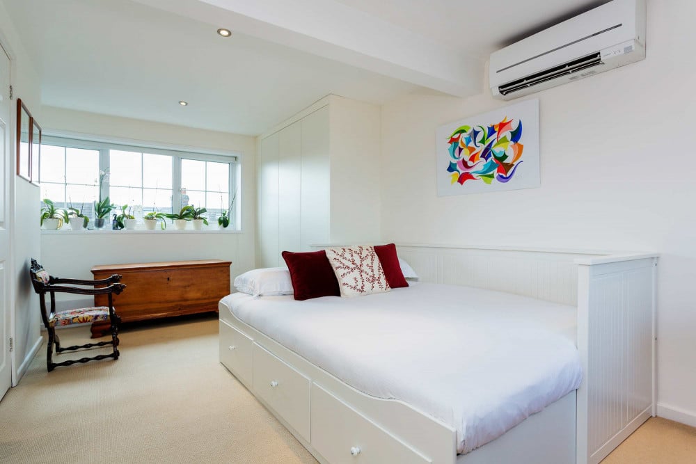 Rose-Tinted Charm - Wimbledon