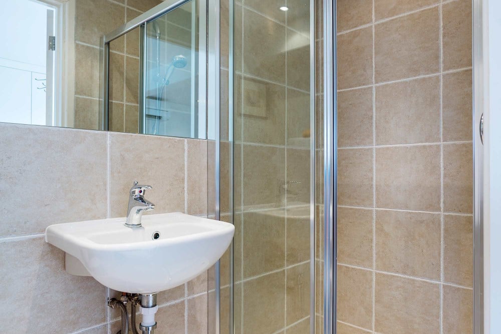 Rose-Tinted Charm - Wimbledon