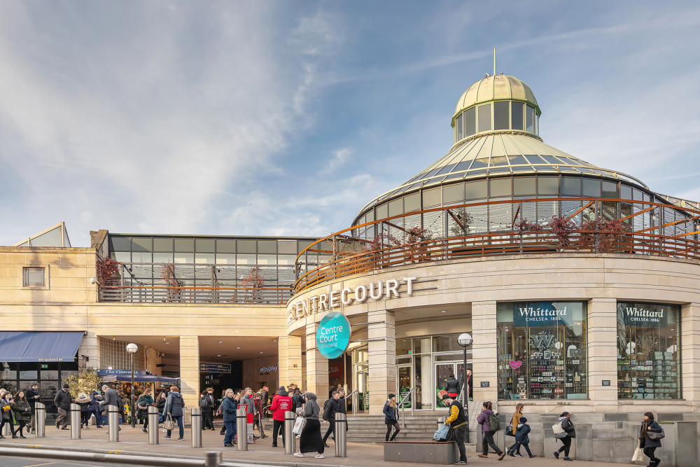 Rose-Tinted Charm - Wimbledon