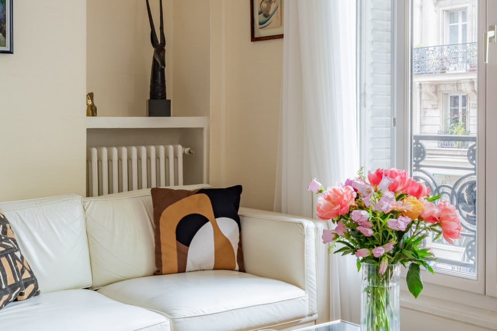 Père-Lachaise Chronicles