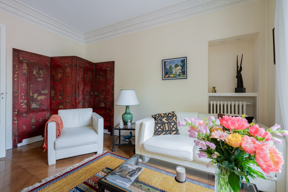 Père-Lachaise Chronicles