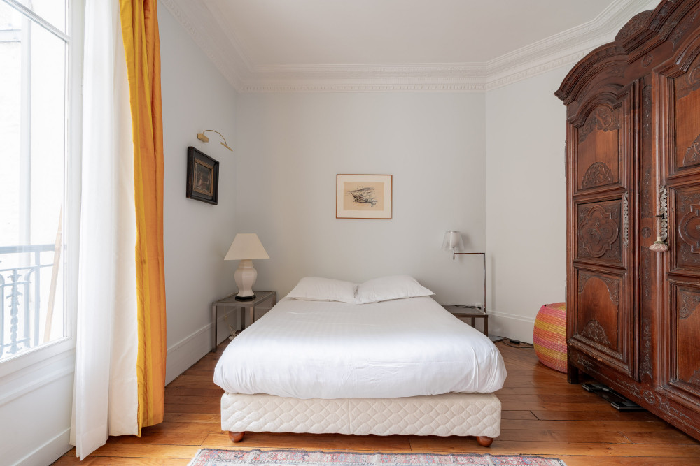 Père-Lachaise Chronicles