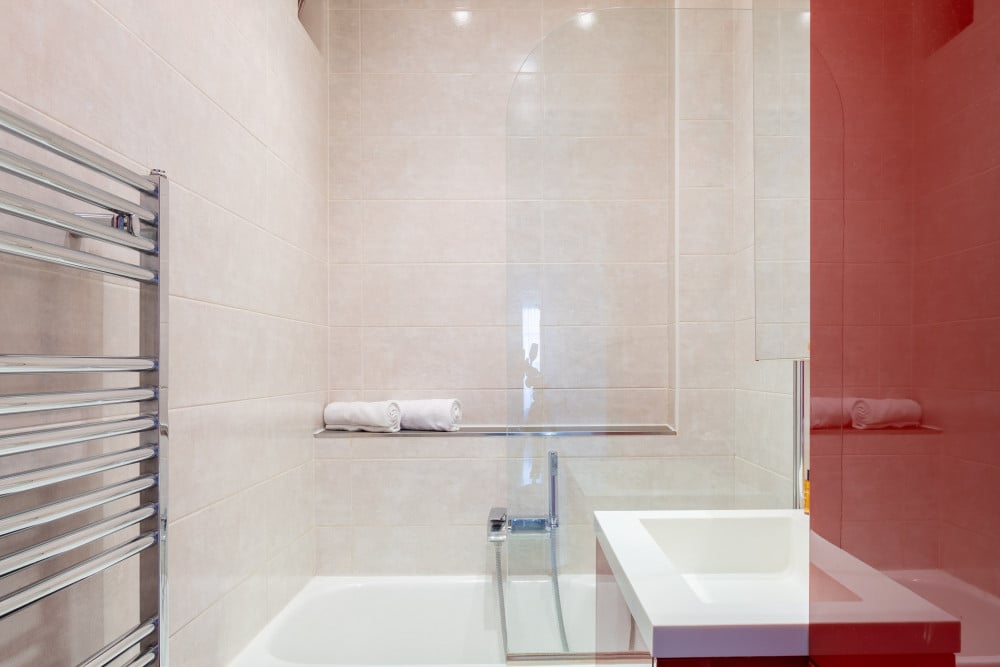 Père-Lachaise Chronicles