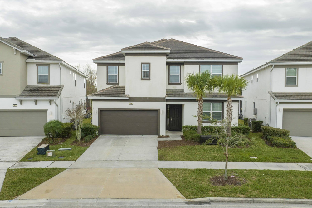 Bella Vida Resort 79