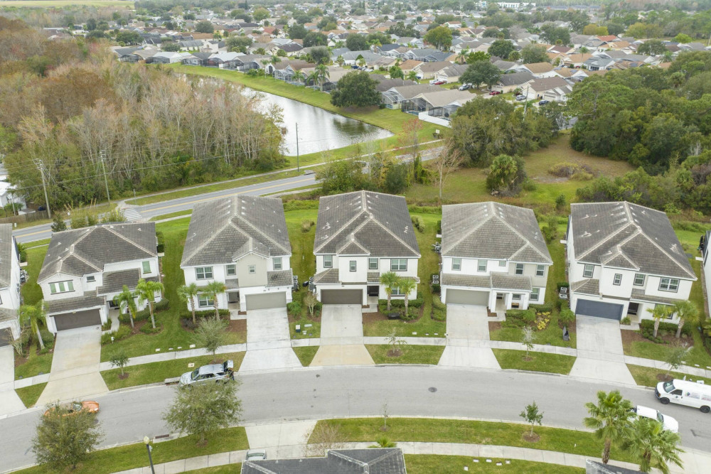 Bella Vida Resort 79