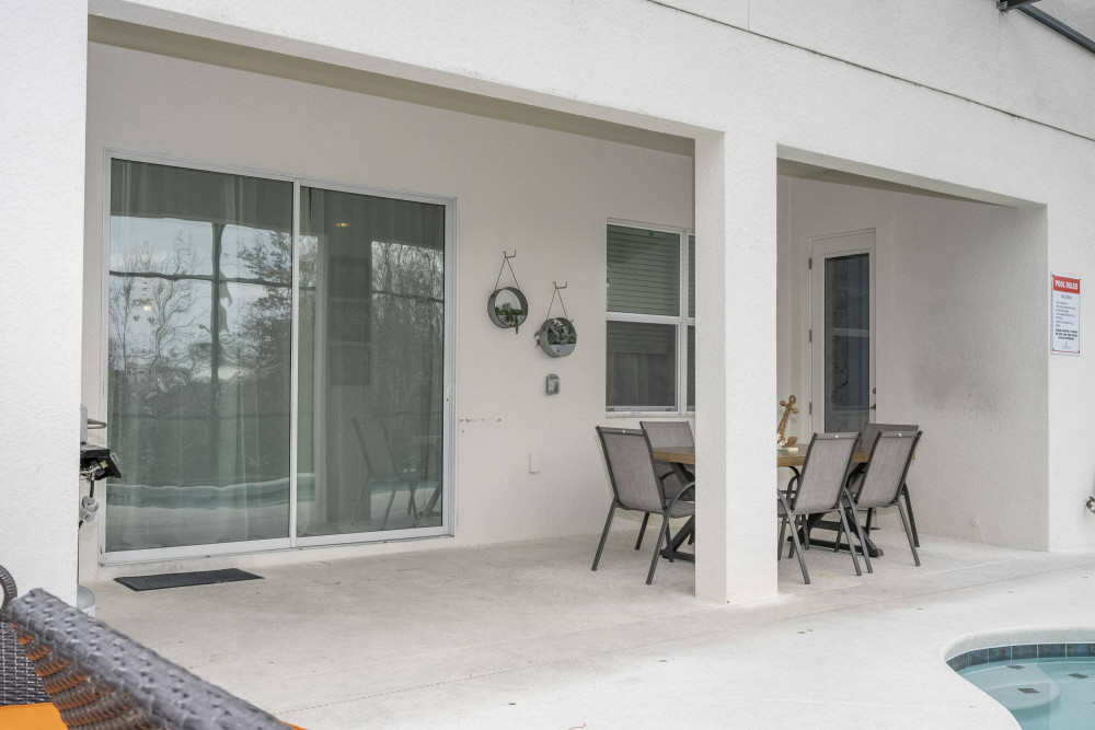 Bella Vida Resort 79