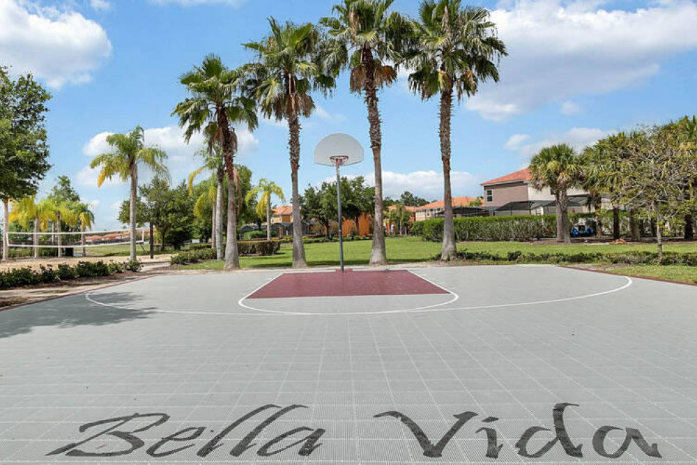 Bella Vida Resort 79