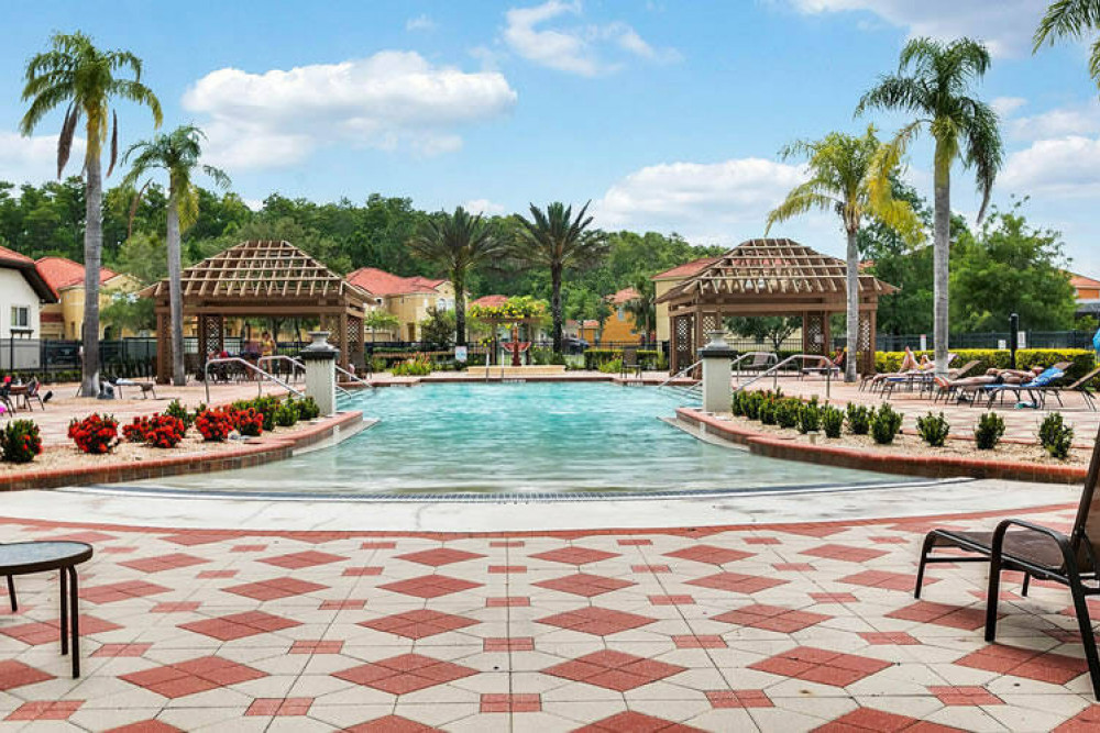 Bella Vida Resort 79