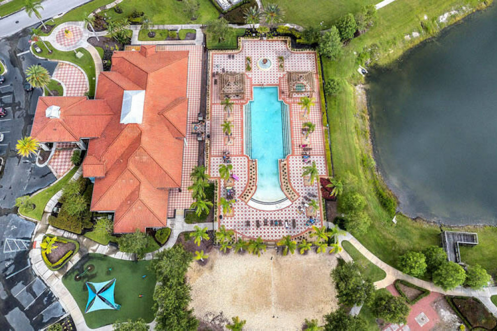 Bella Vida Resort 79