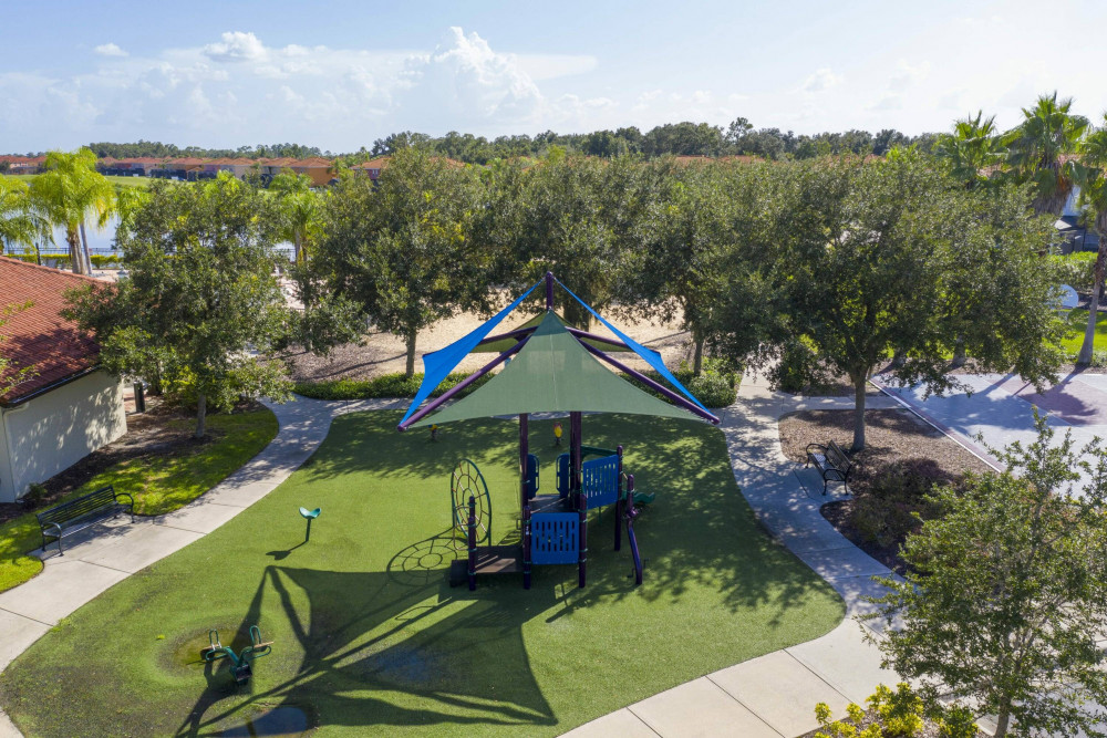 Bella Vida Resort 79