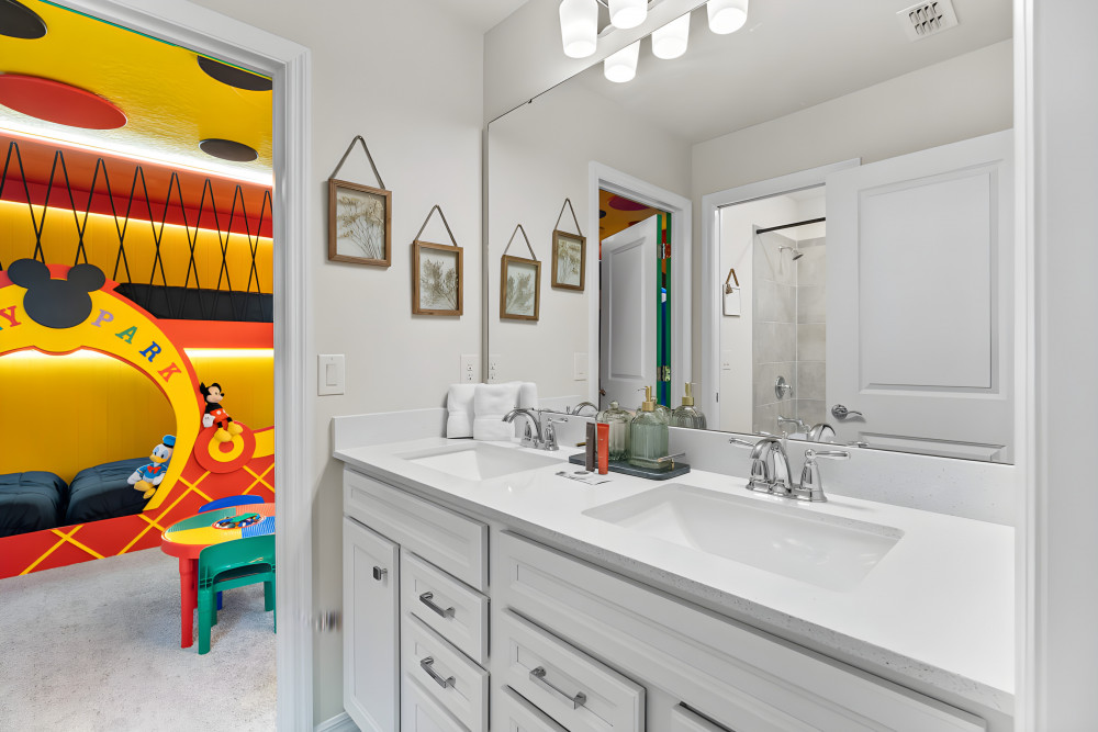 Windsor Cay 137