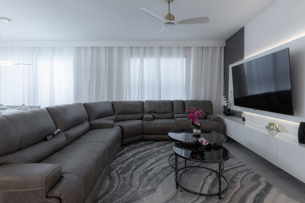 Bella Vida Resort 83