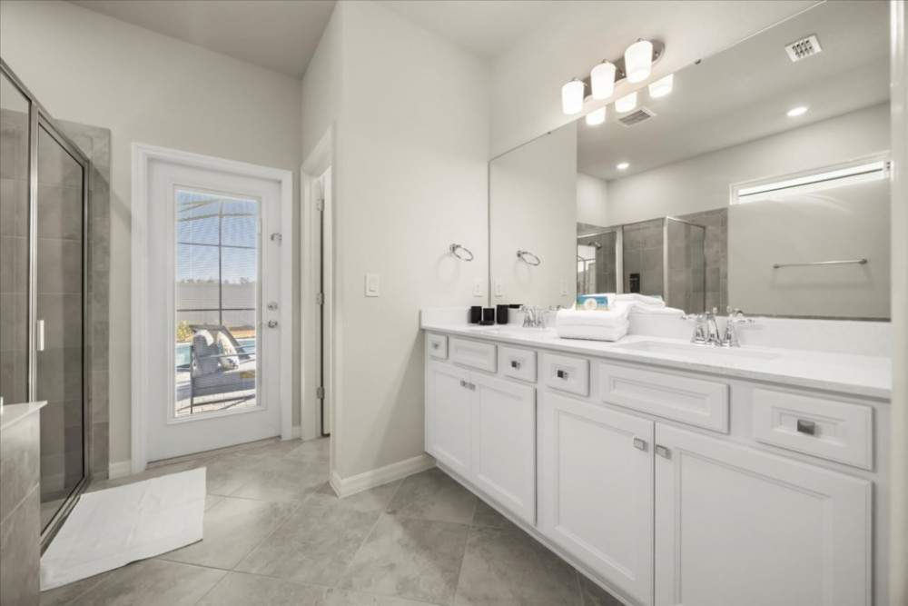 Windsor Cay 226