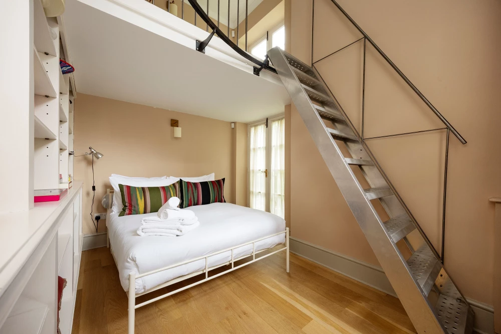 Elegant Westbourne Gardens