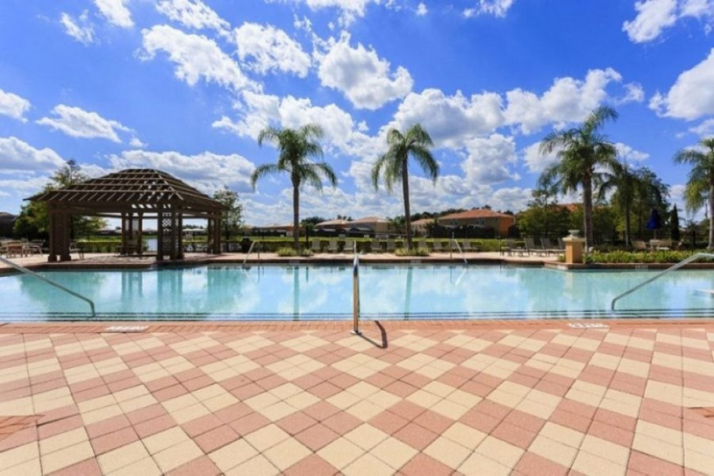 Bella Vida Resort 86